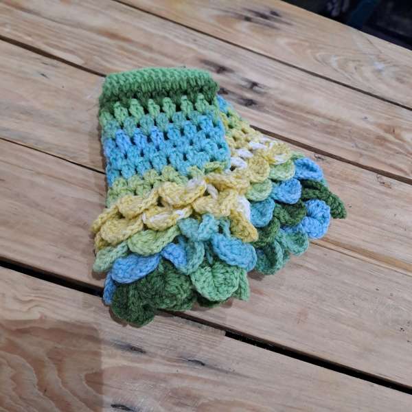 Dragon Scale Mitts - Image 2